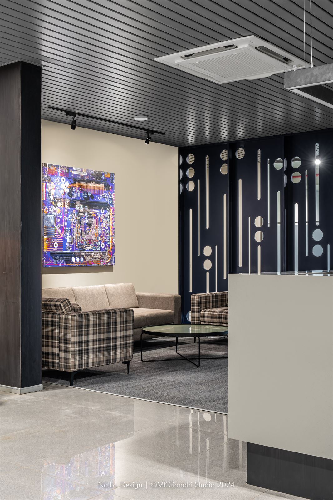 Aurelien I office interior 10